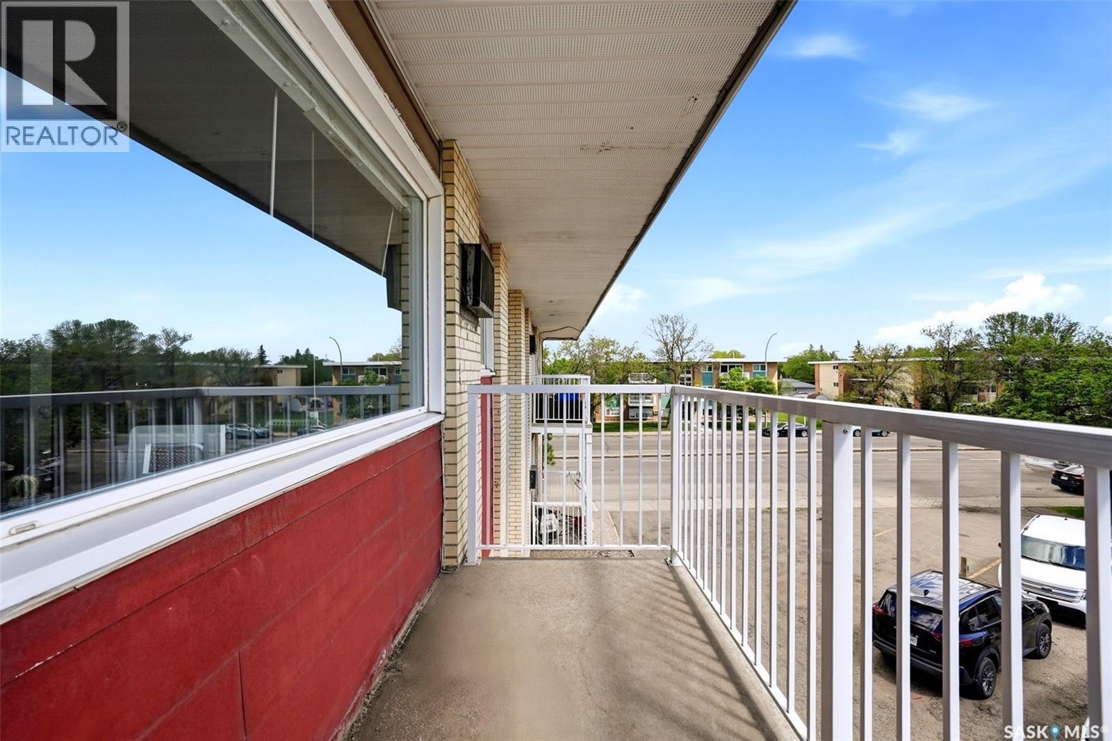 #23 1811 8th AVENUE N - 19