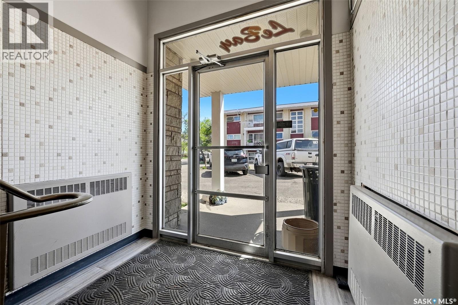 #23 1811 8th AVENUE N - 22