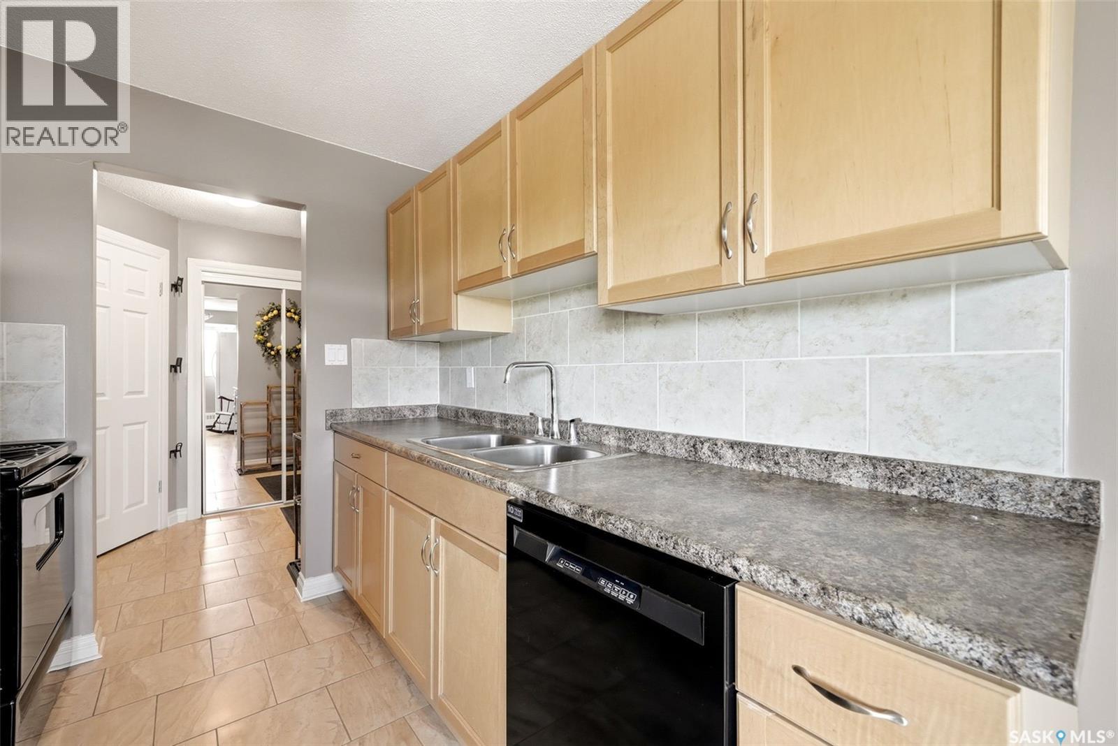 #23 1811 8th AVENUE N - 8