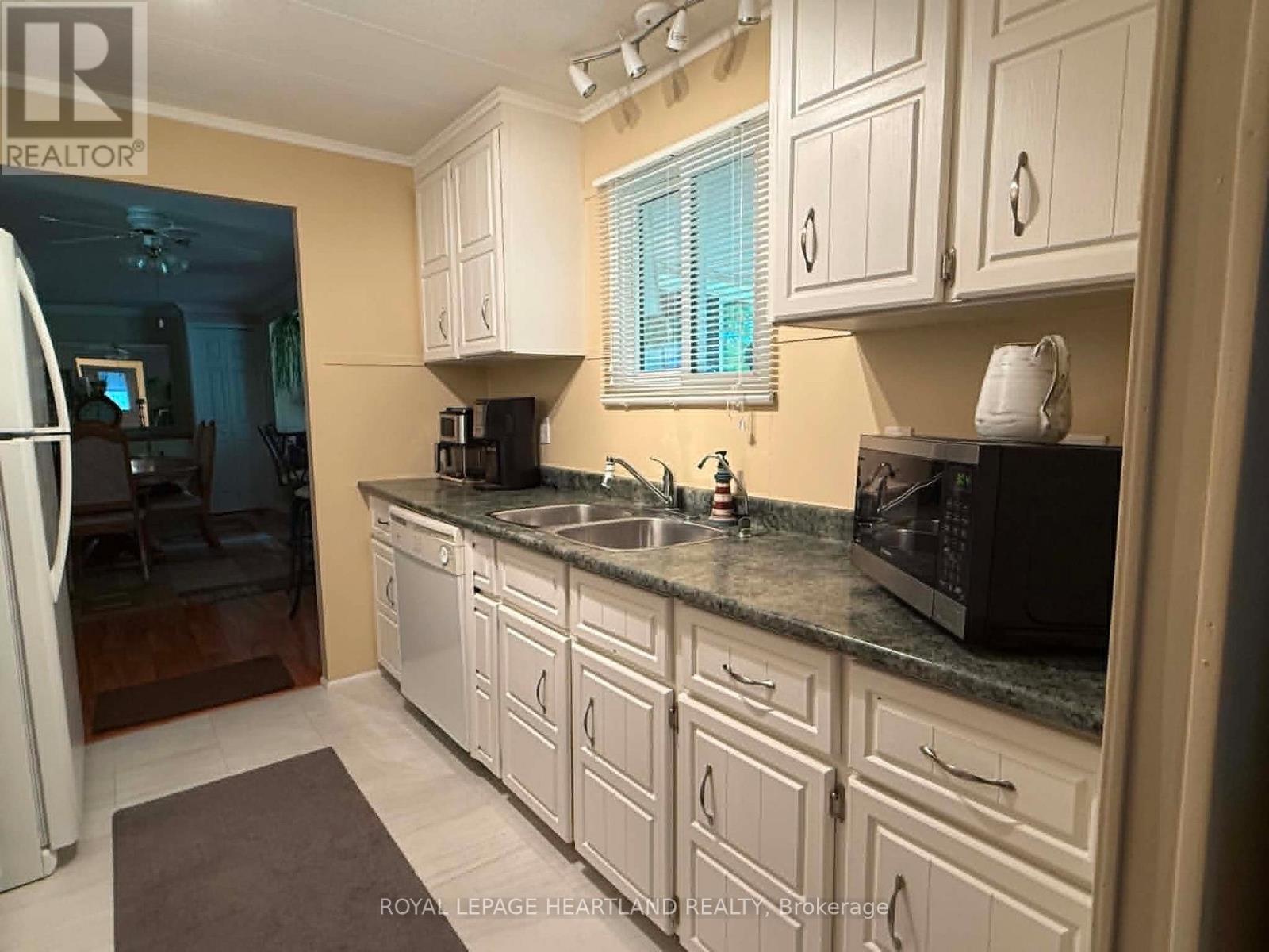 274 MONTEREY PARK - 14