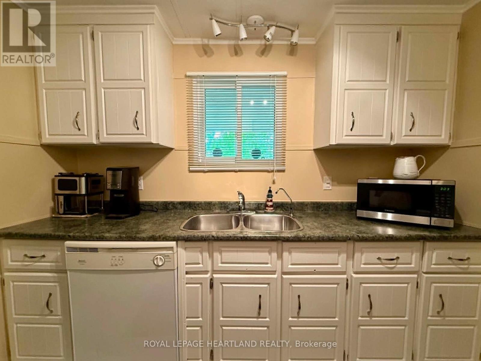 274 MONTEREY PARK - 17