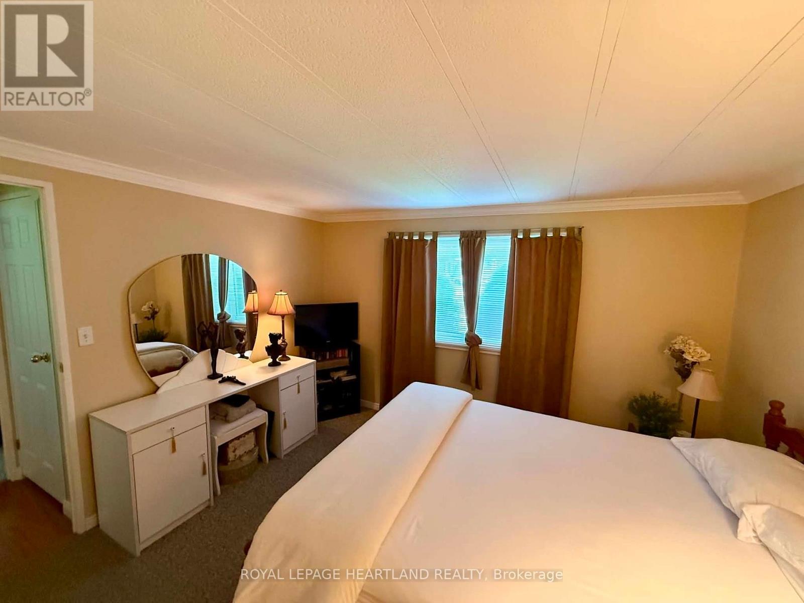 274 MONTEREY PARK - 27