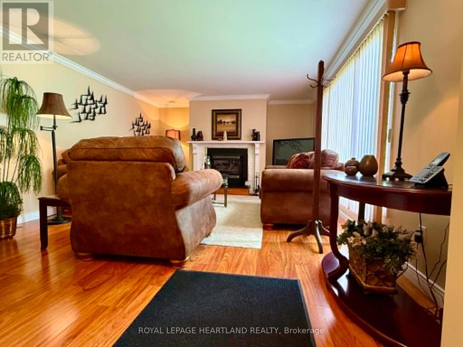 274 MONTEREY PARK - 7