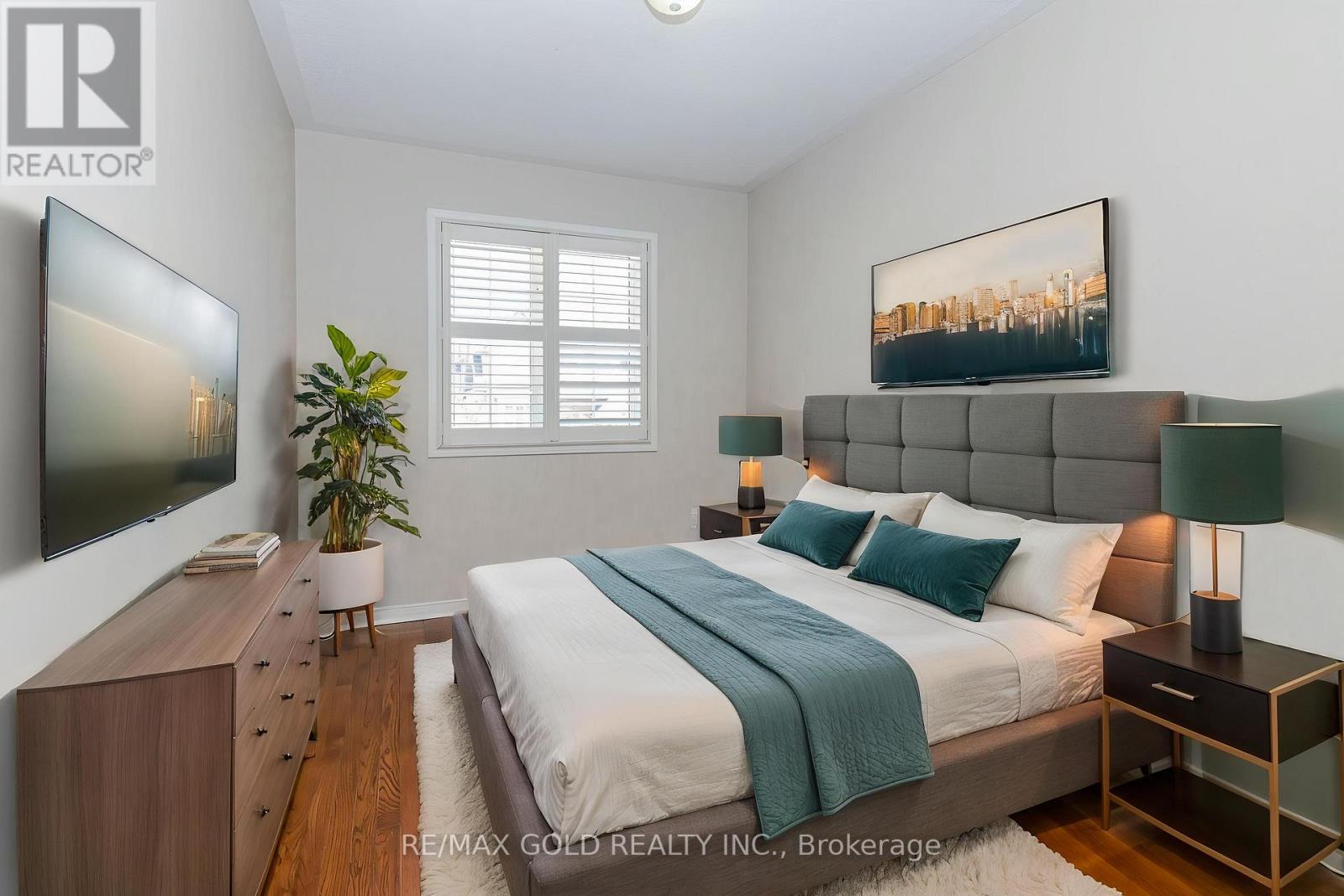 10 PALLESCHI DRIVE - 13