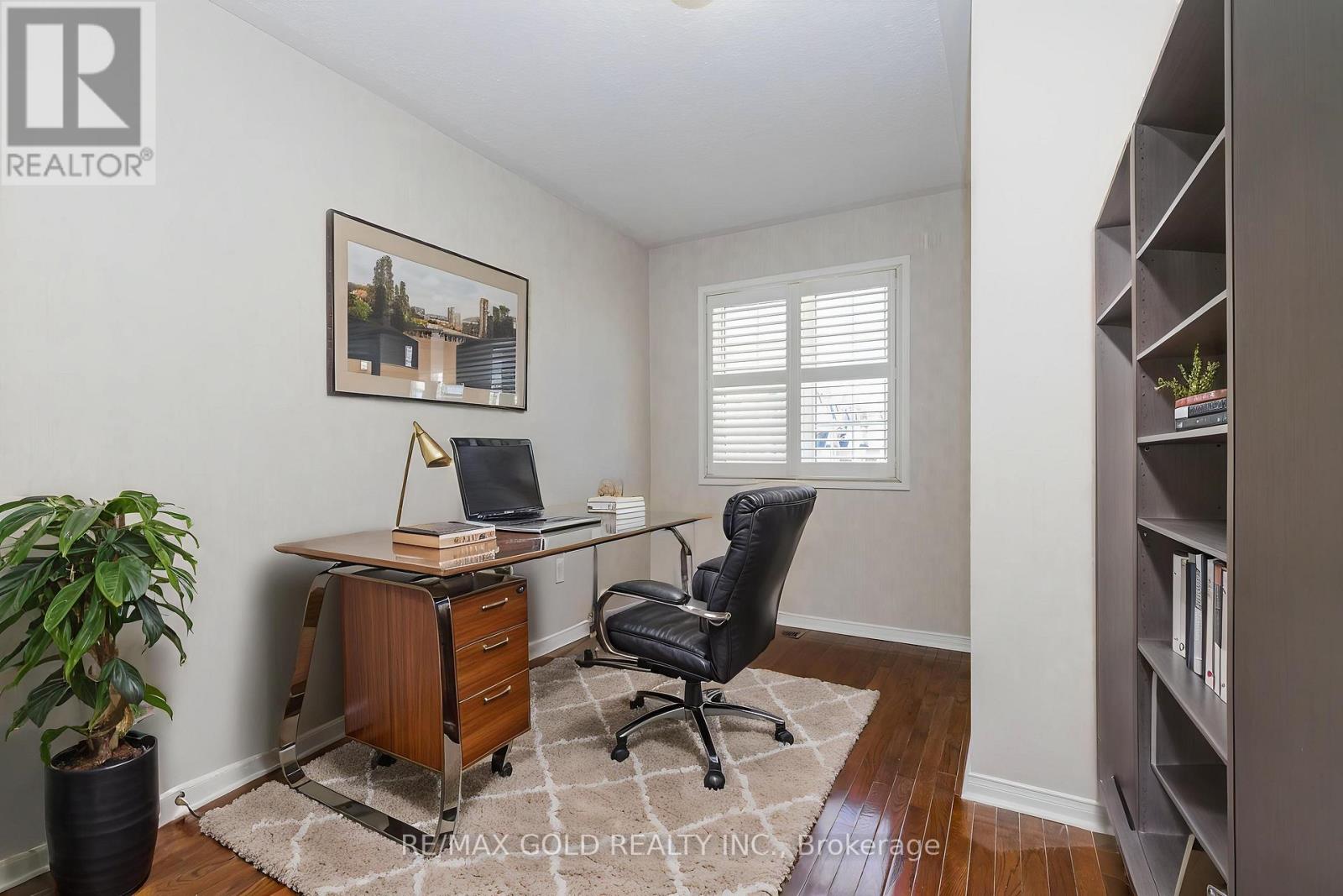 10 PALLESCHI DRIVE - 15