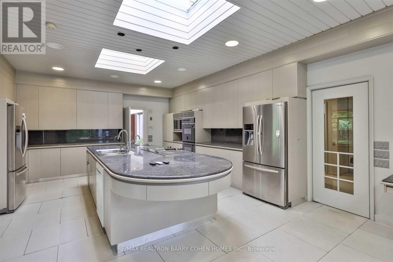 14 PARK LANE CIRCLE - 19