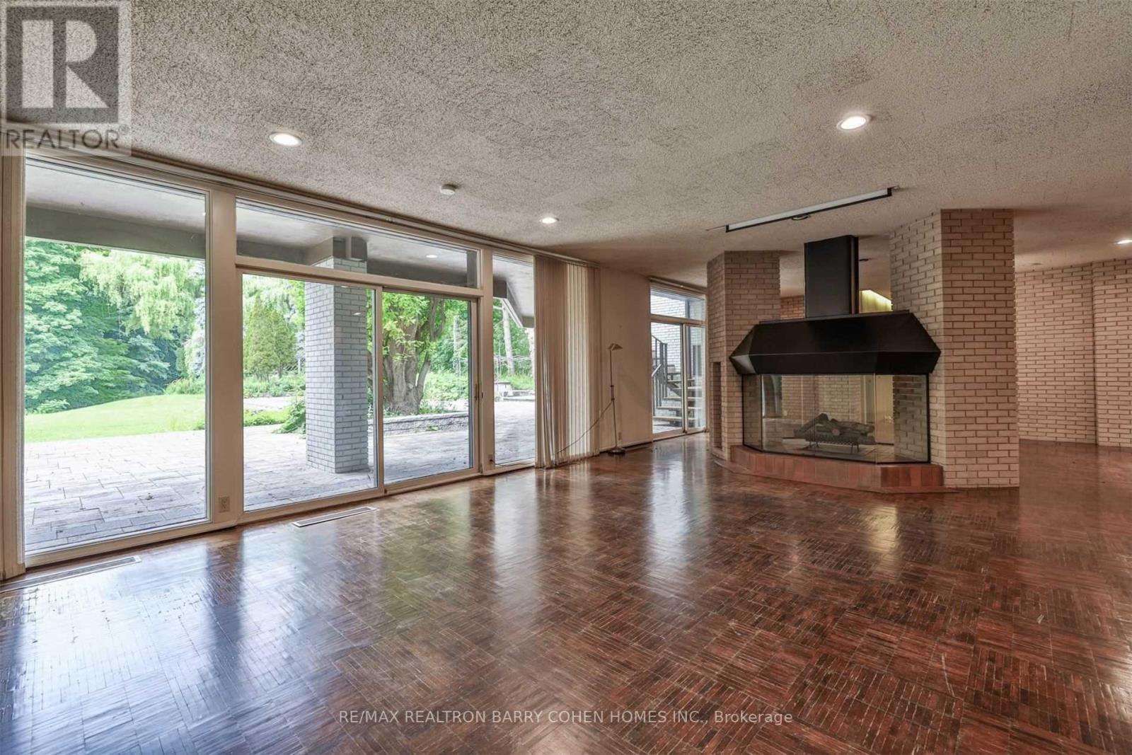 14 PARK LANE CIRCLE - 33