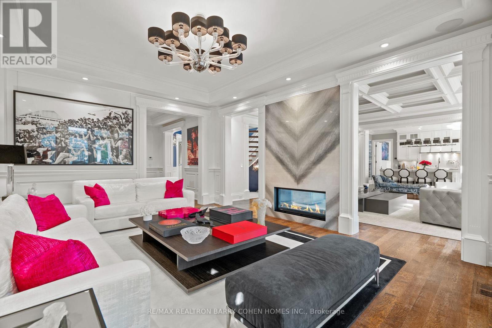 143 HIGHLAND CRESCENT - 19