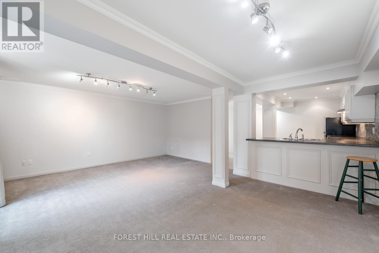 #2 11A CLARENDON AVENUE - 30