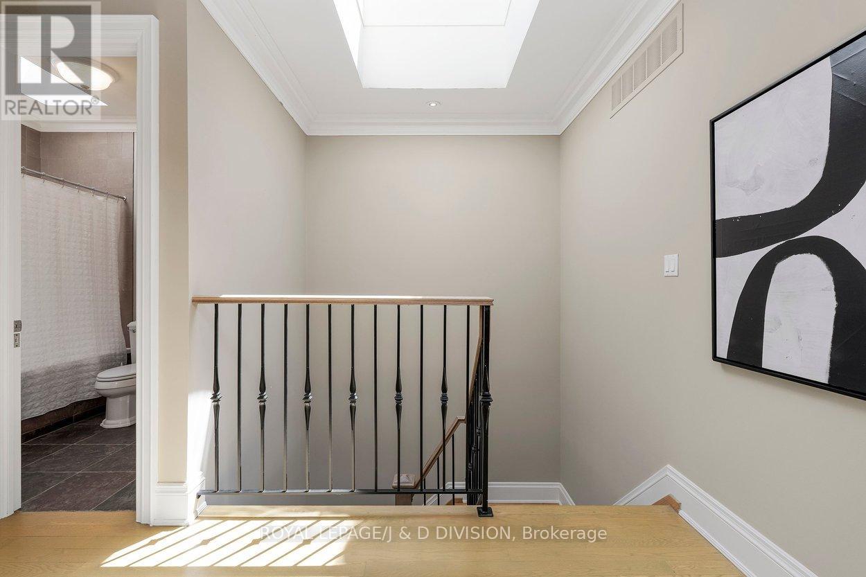 1022 SPADINA ROAD - 19