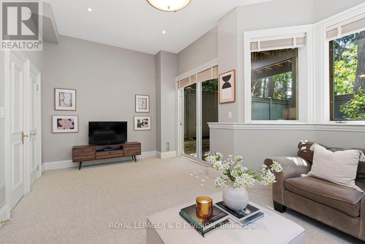 1022 SPADINA ROAD - 41