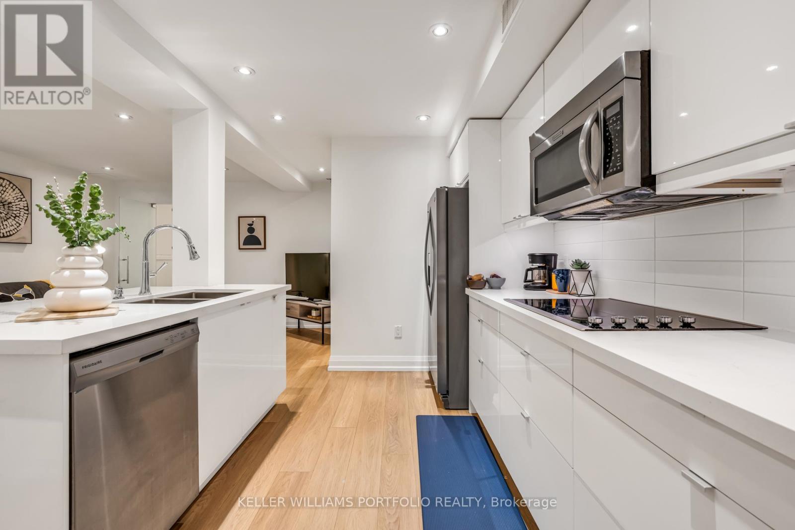 79 GORE VALE AVENUE - 33
