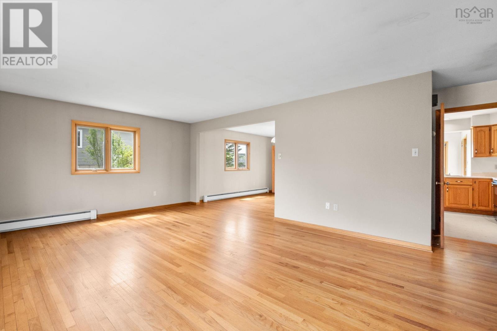 46 Kent Avenue - 13