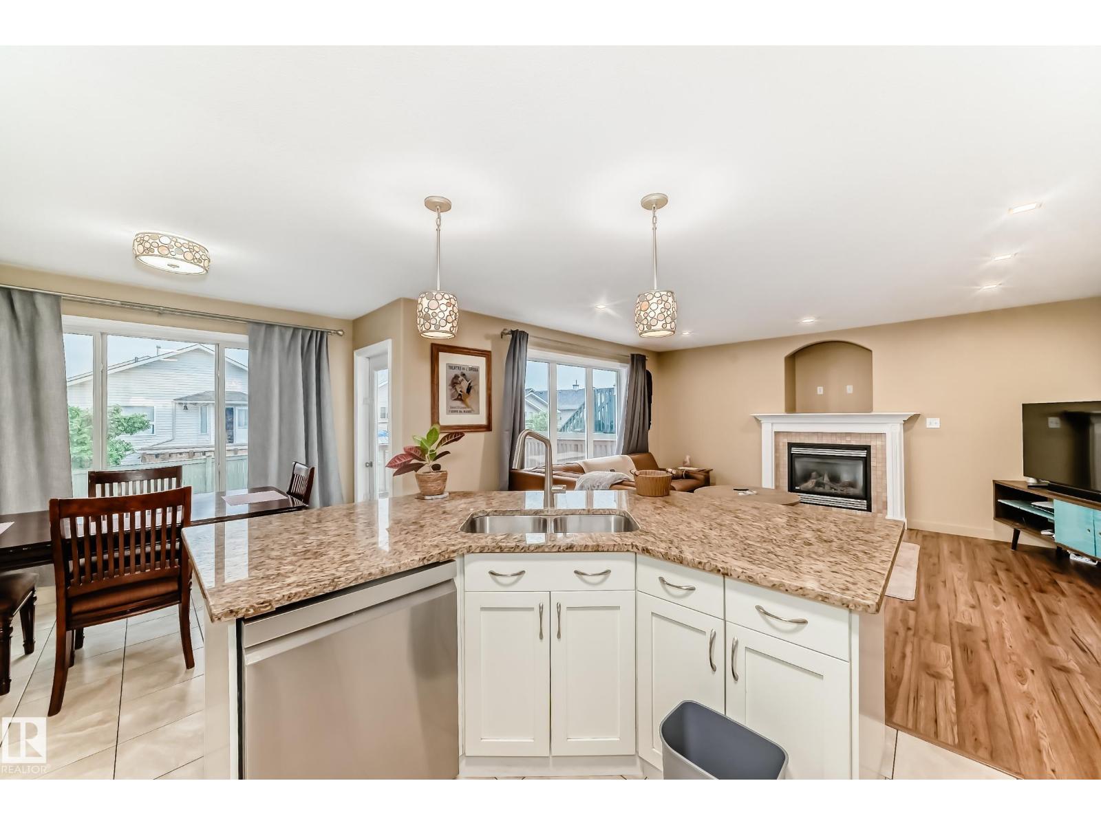 15529 47A ST NW - 6