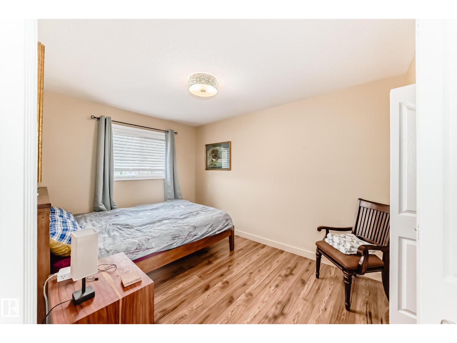 15529 47A ST NW - 26