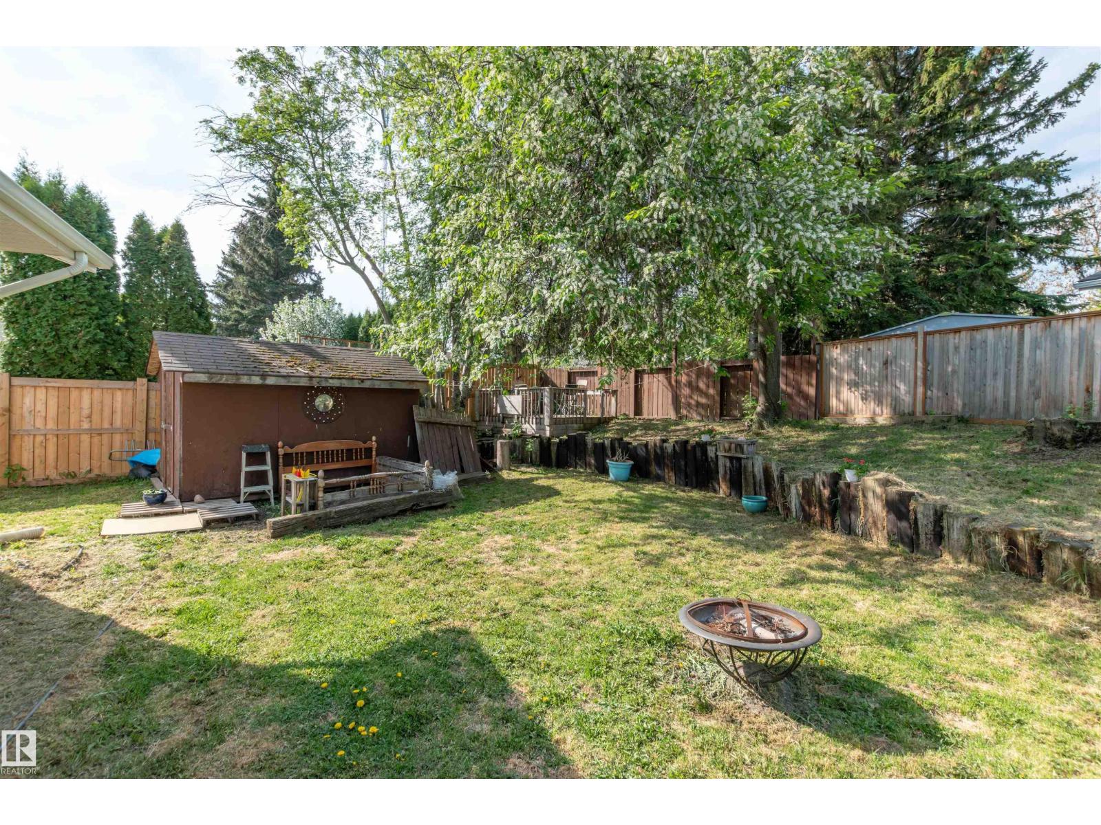 88 CIRCLEWOOD DR - 31