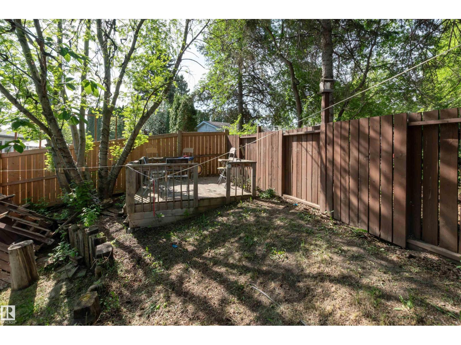 88 CIRCLEWOOD DR - 35