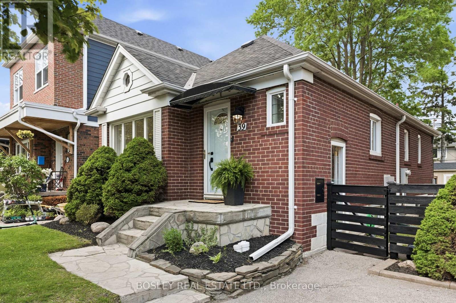 39 WHITE BIRCH RD - 34