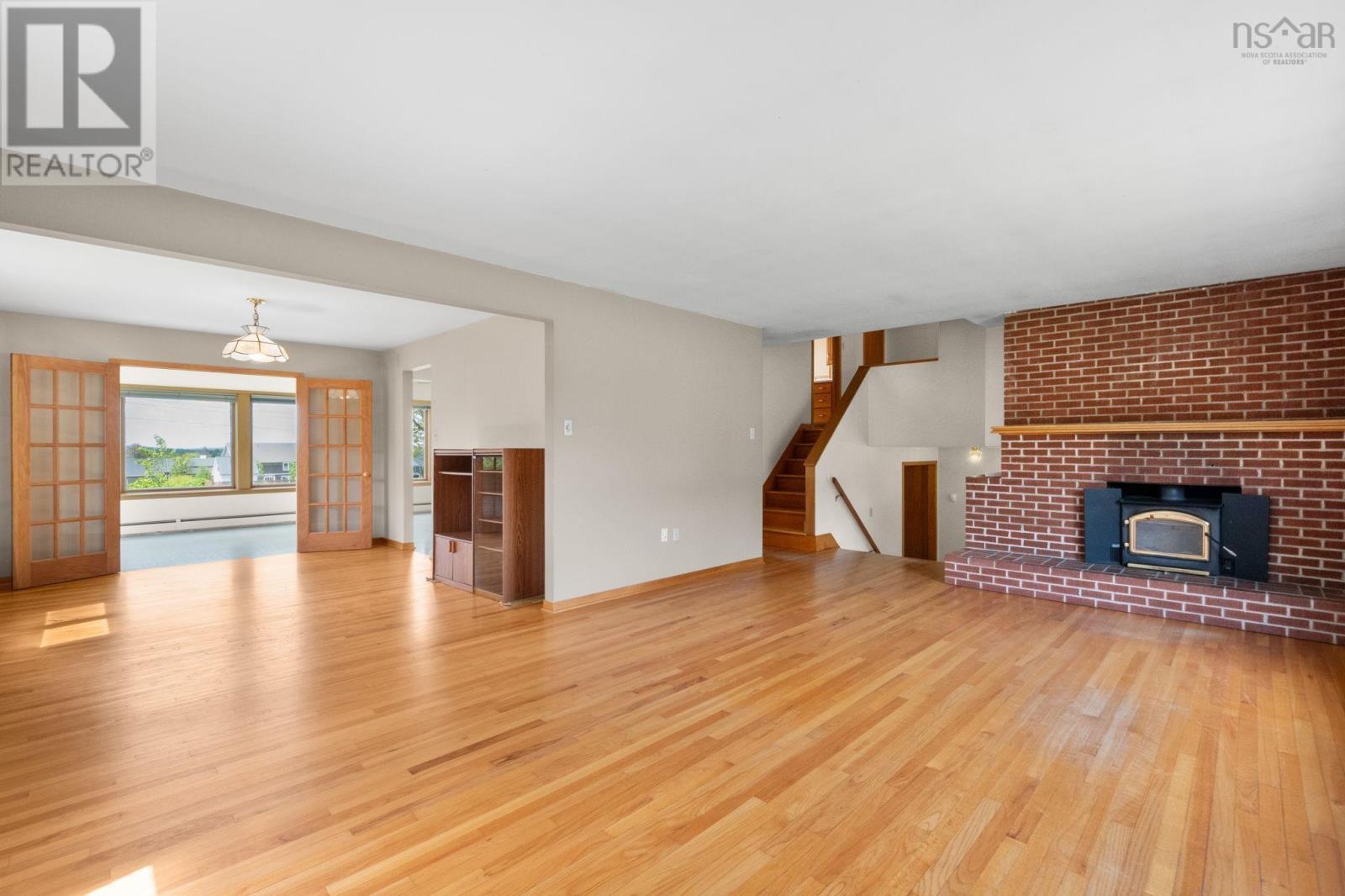 46 Kent Avenue - 14