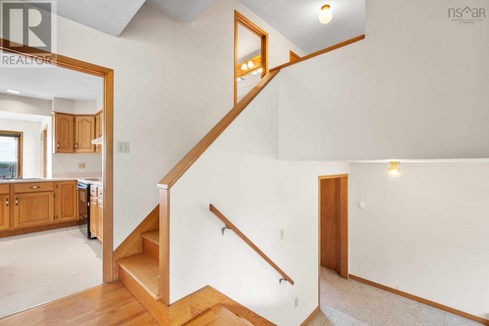 46 Kent Avenue - 25