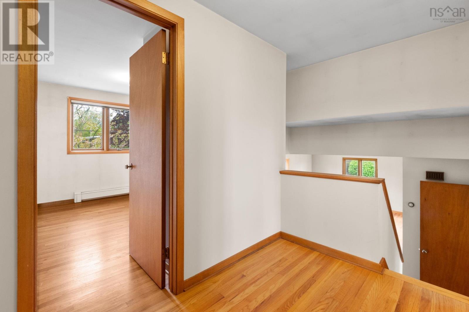 46 Kent Avenue - 26