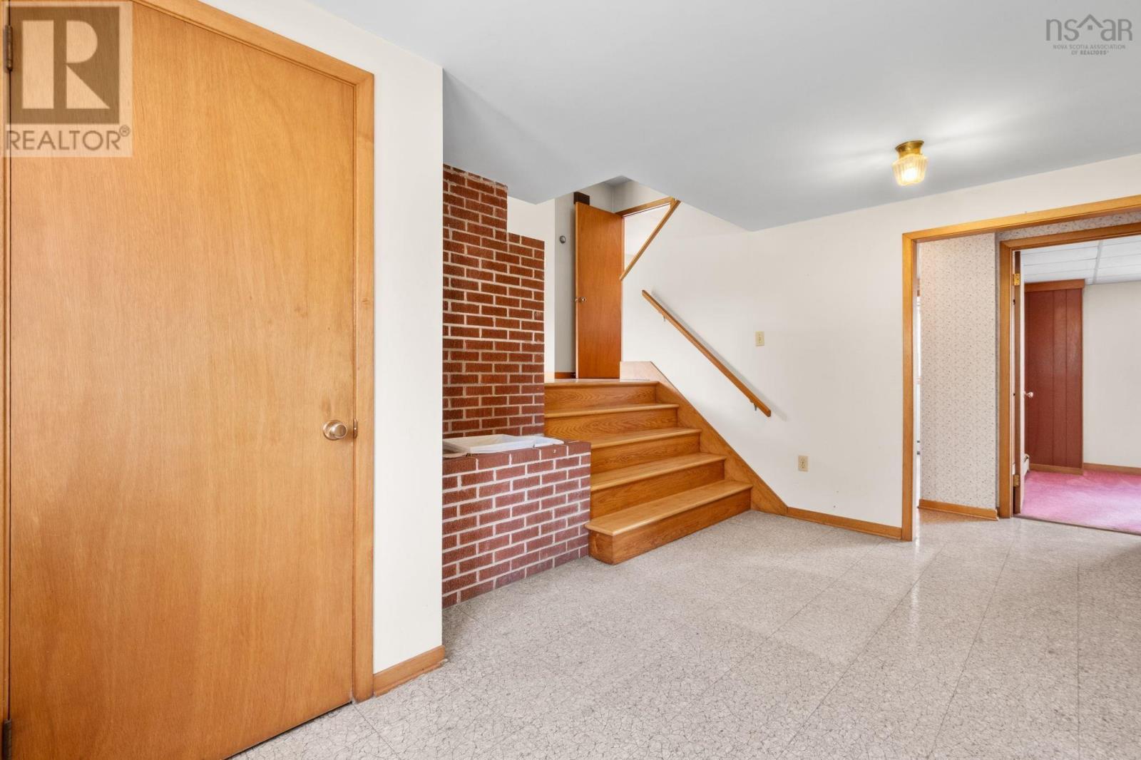 46 Kent Avenue - 5