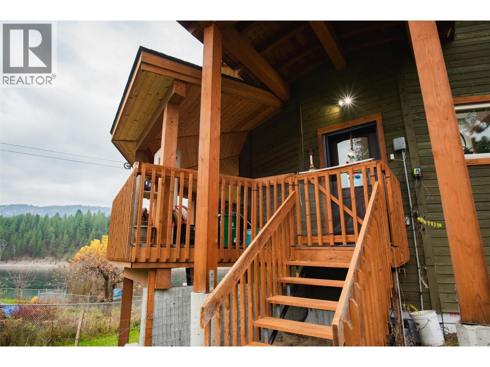 810A 16th Avenue - 43