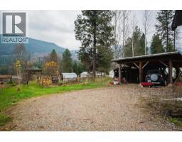 810a 16th Avenue, Genelle, BC V0G1G0 Photo 26