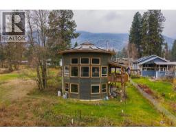 Loft - 810a 16th Avenue, Genelle, BC V0G1G0 Photo 7