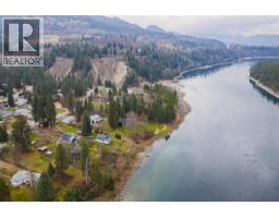 810a 16th Avenue, Genelle, BC V0G1G0 Photo 19