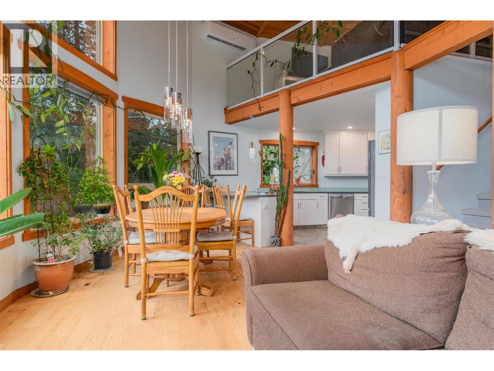 810A 16th Avenue - 62