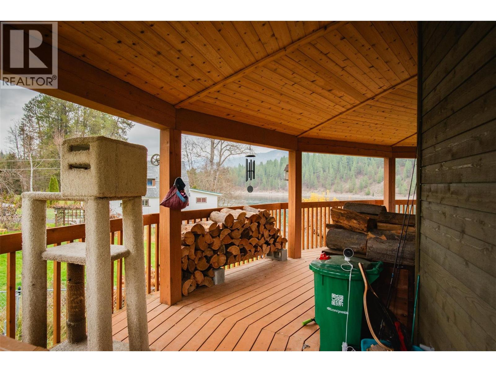 810A 16th Avenue - 52