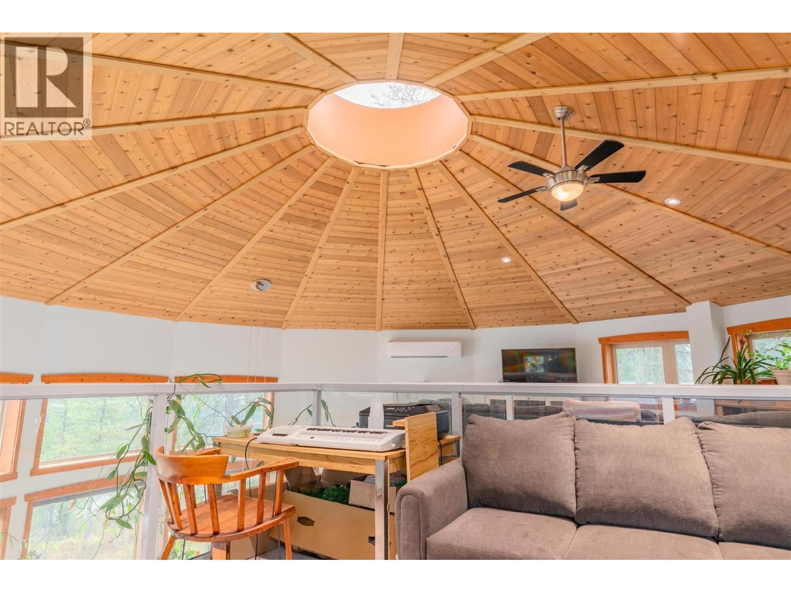 810A 16th Avenue - 80