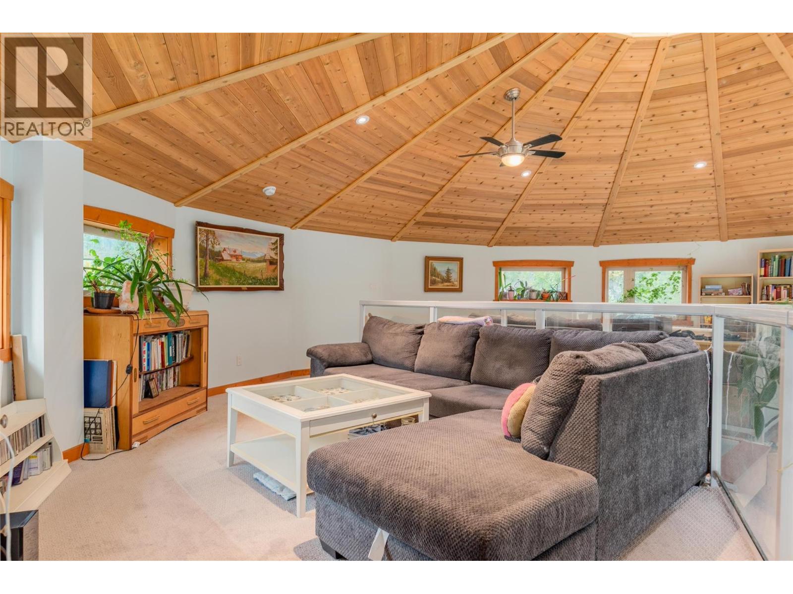 810A 16th Avenue - 83
