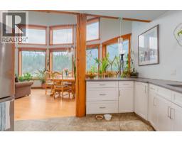 810a 16th Avenue, Genelle, BC V0G1G0 Photo 67
