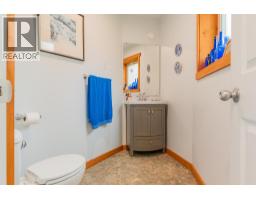 810a 16th Avenue, Genelle, BC V0G1G0 Photo 73