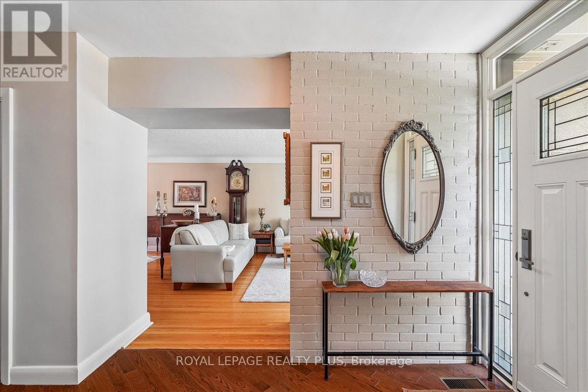42 ROSEVIEW AVENUE - 7