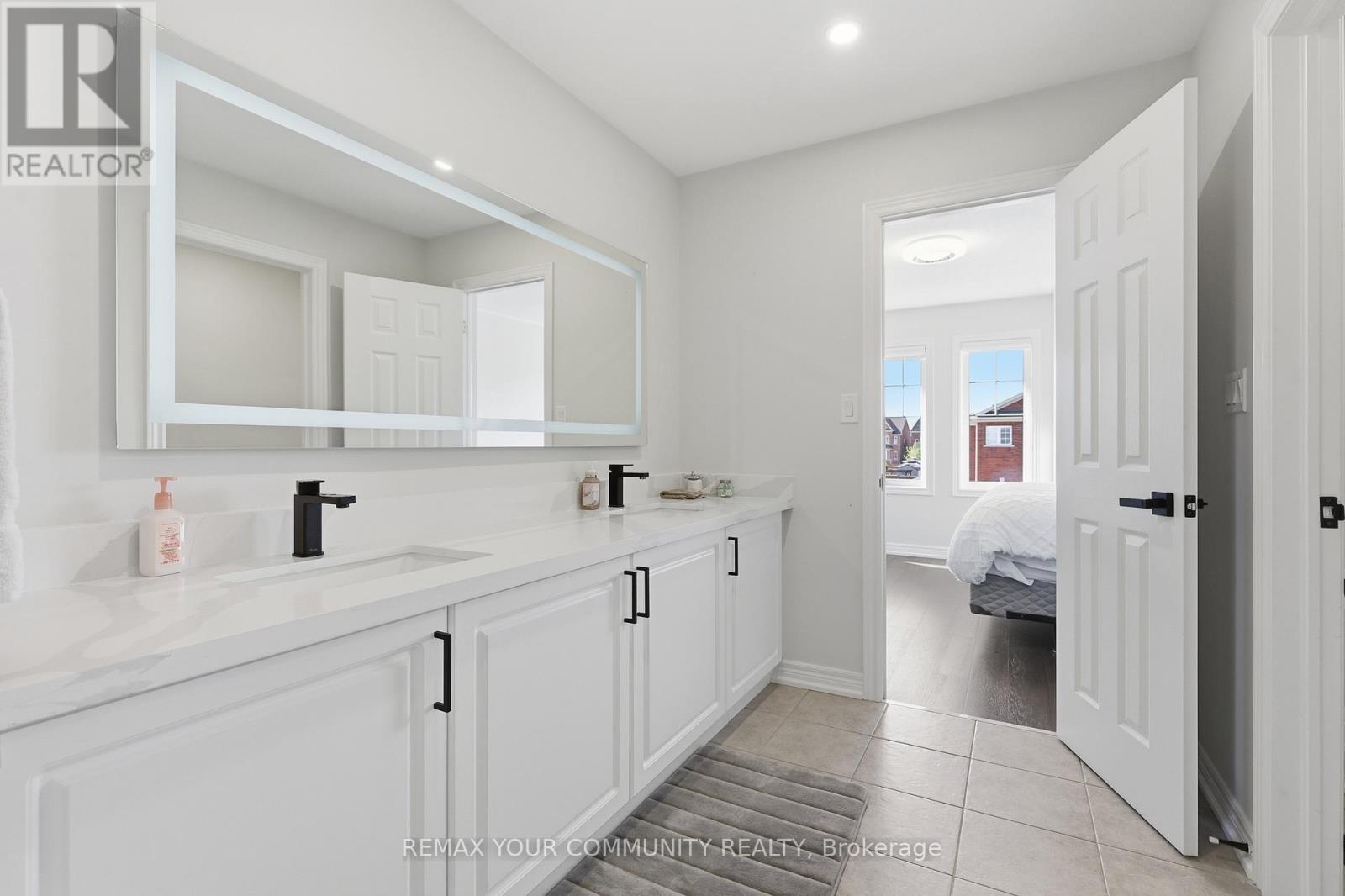 248 GREENWOOD ROAD - 37