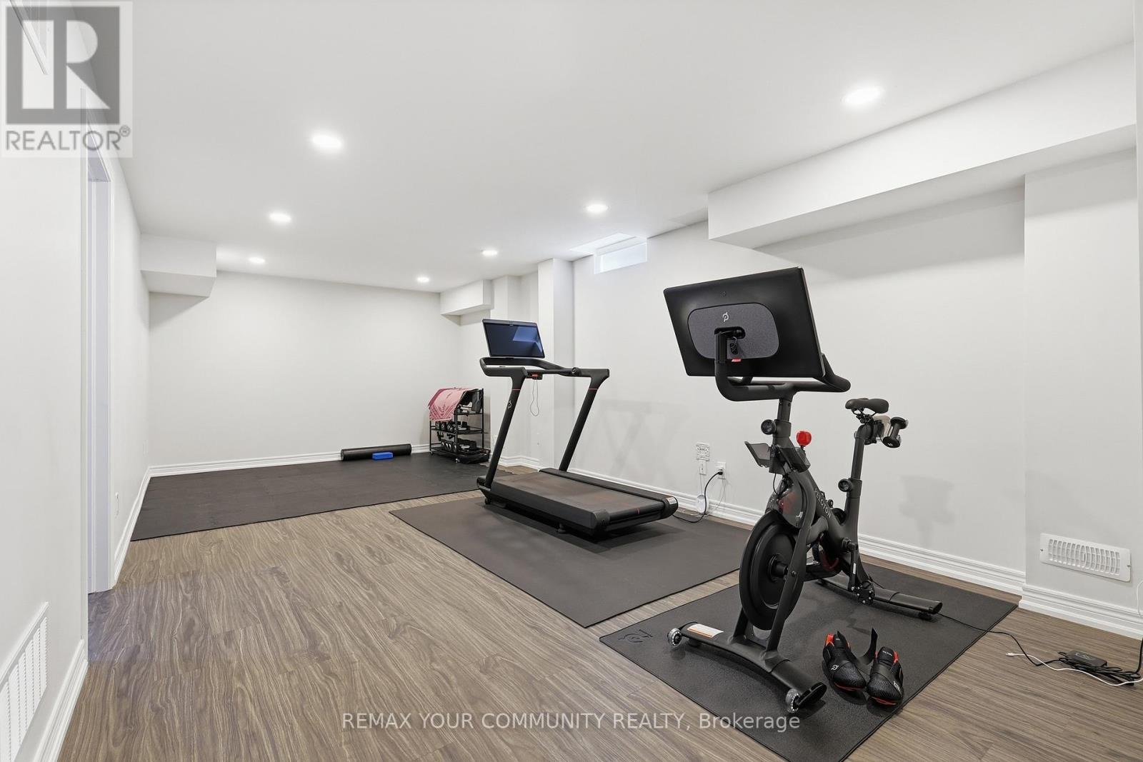 248 GREENWOOD ROAD - 41