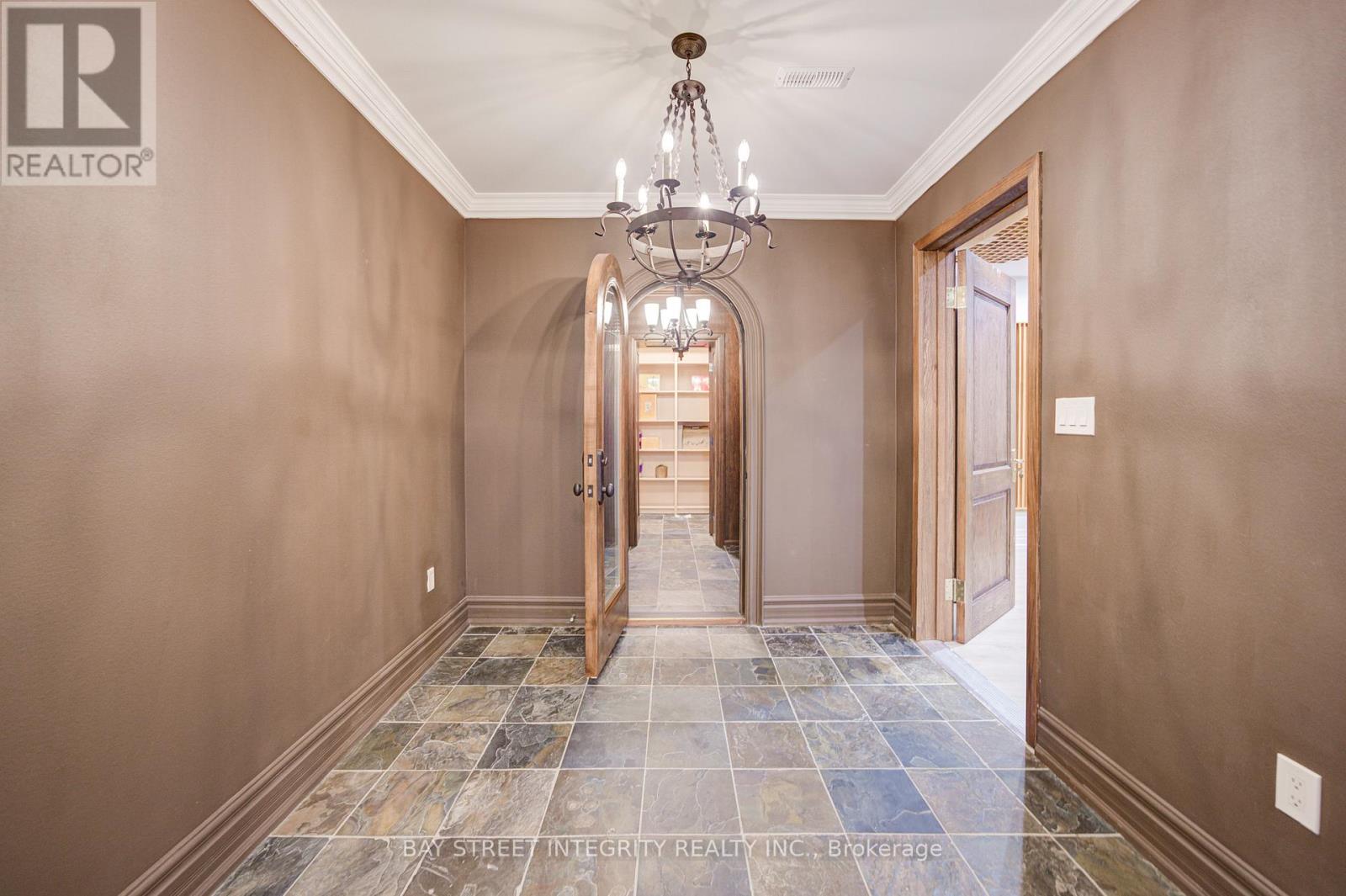 9 HIGHLAND COURT - 41