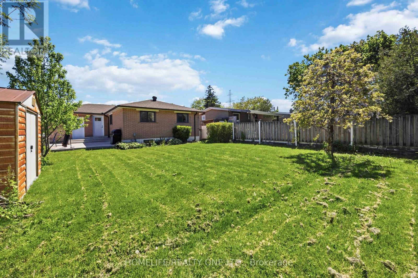 40 WHEATSHEAF CRESCENT - 26