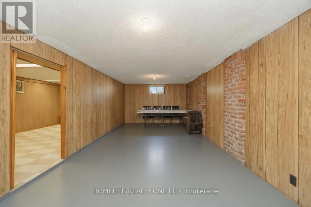 40 WHEATSHEAF CRESCENT - 24