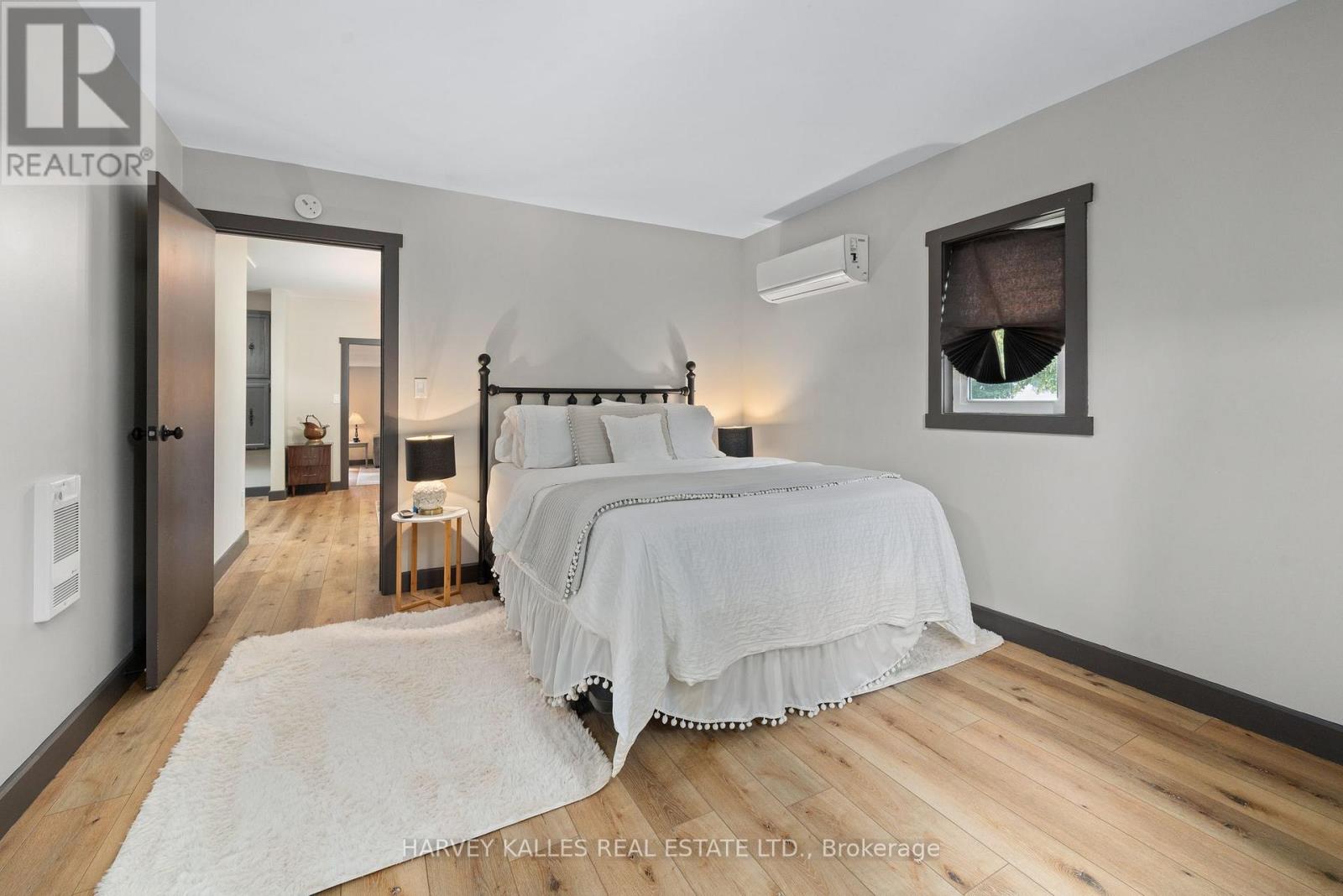 22 DEMILLE STREET - 9