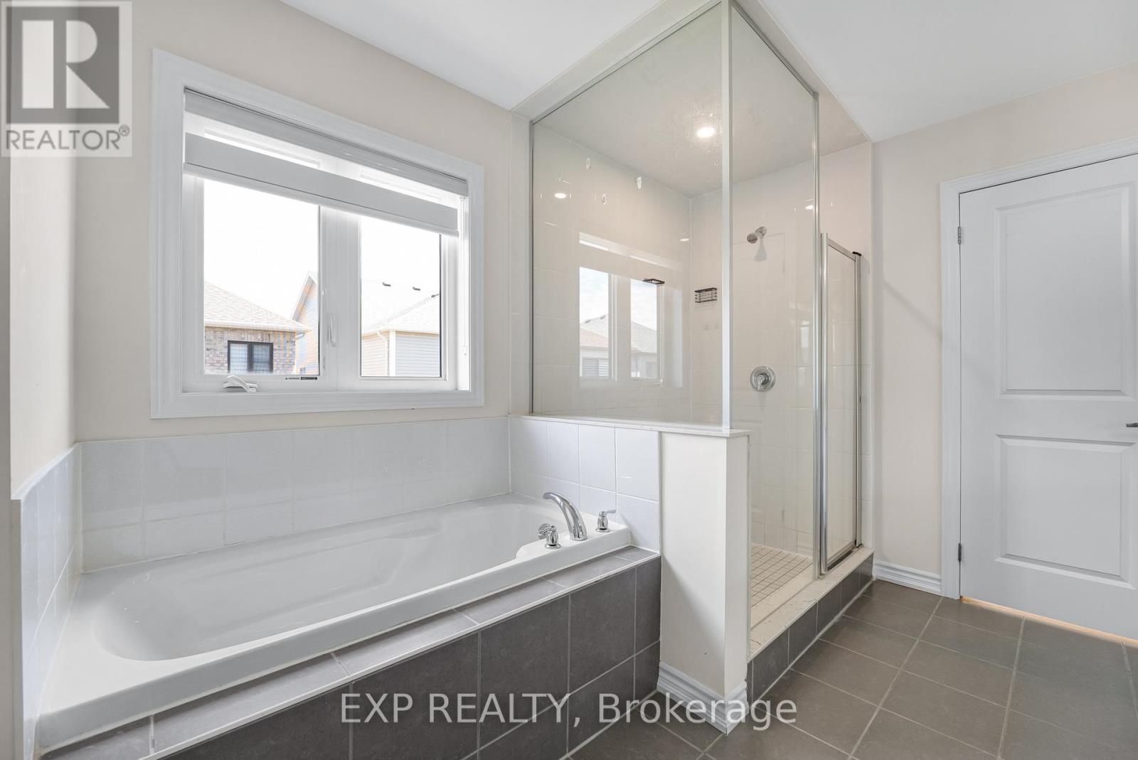 108 DURHAM AVENUE - 25