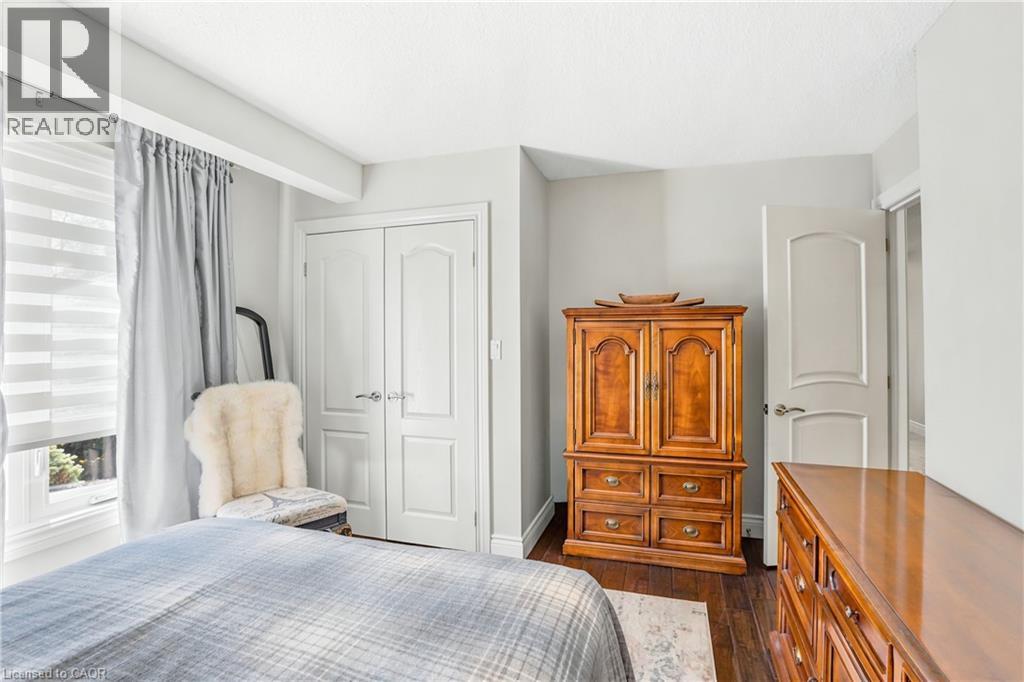 268 MEMORIAL Drive - 23