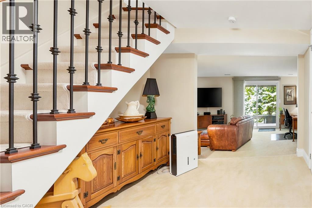 268 MEMORIAL Drive - 26