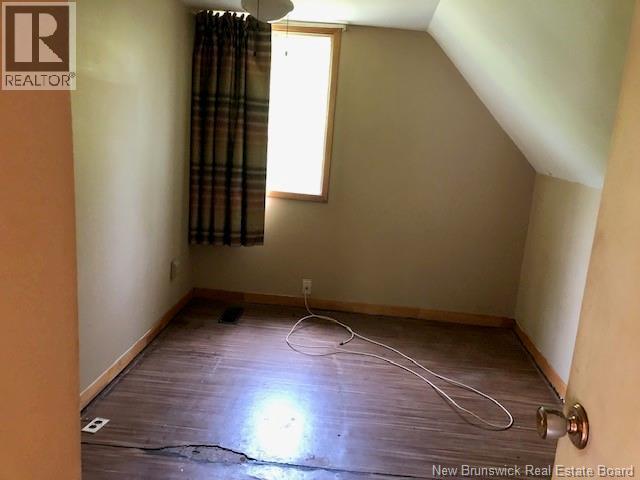 689 Salisbury Road - 7