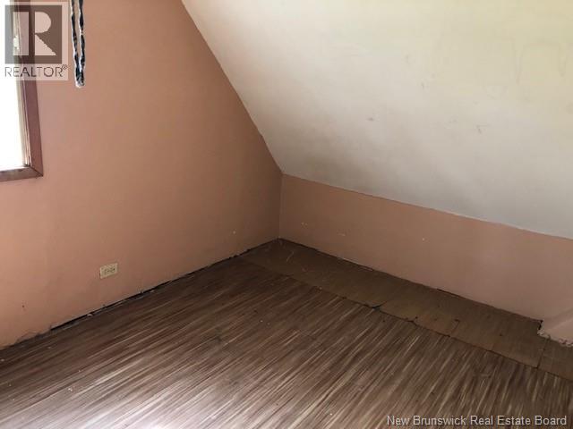 689 Salisbury Road - 8