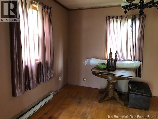 689 Salisbury Road - 5