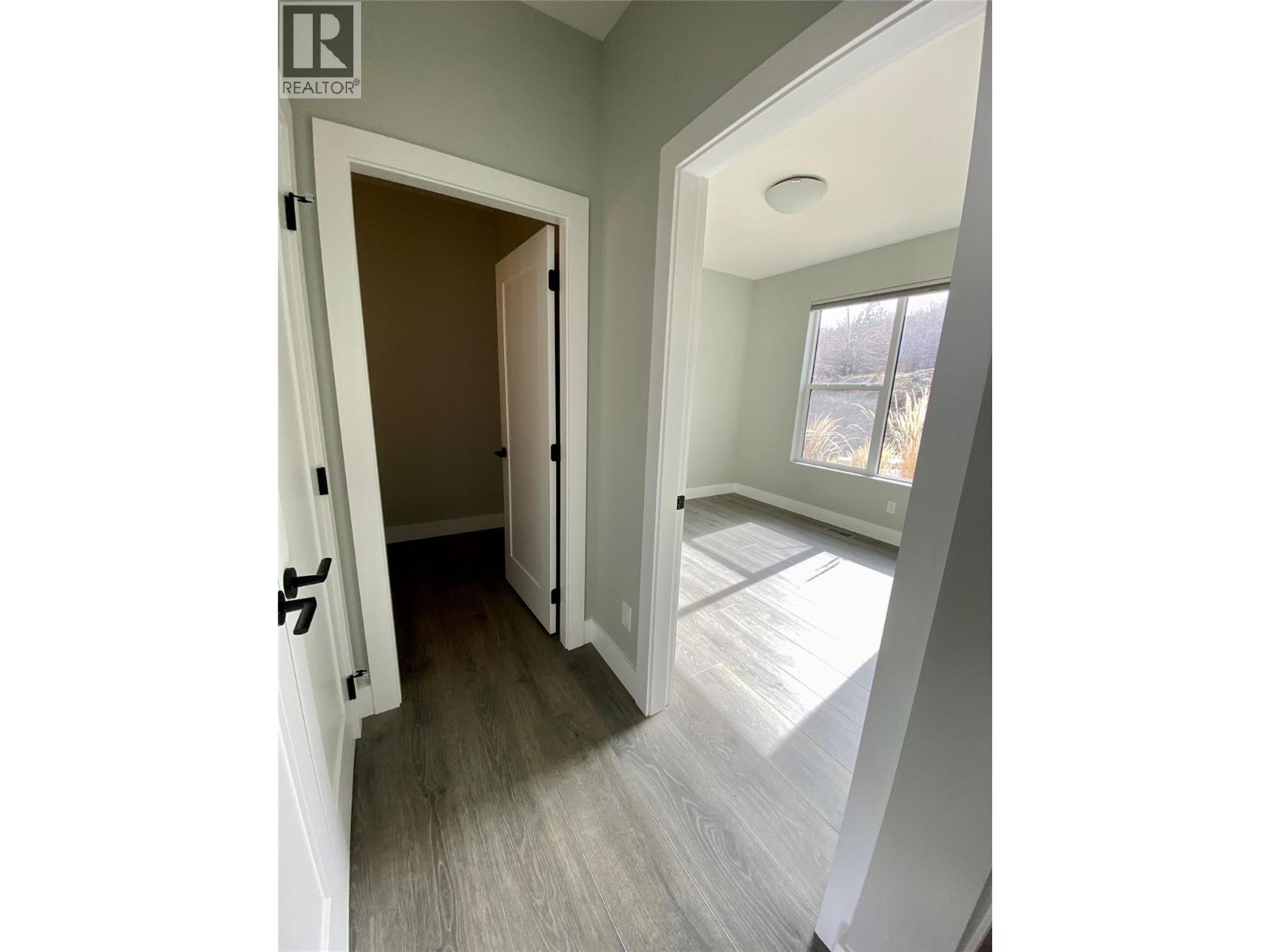 5402 Kestrel Lane - 12